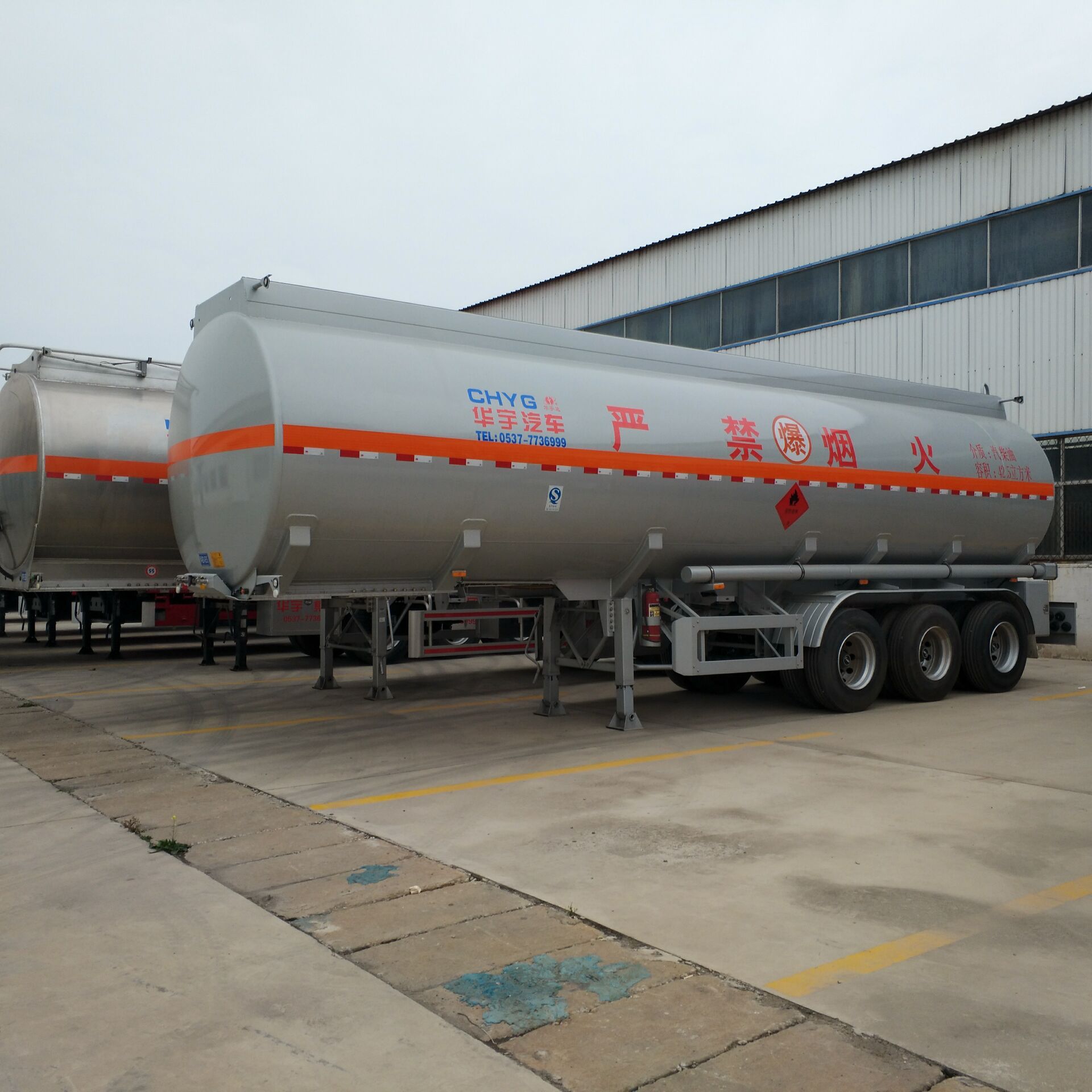 40cbm Heavy Oil Tanker/Fuel Tank Truck Semi Trailer for Sale My
